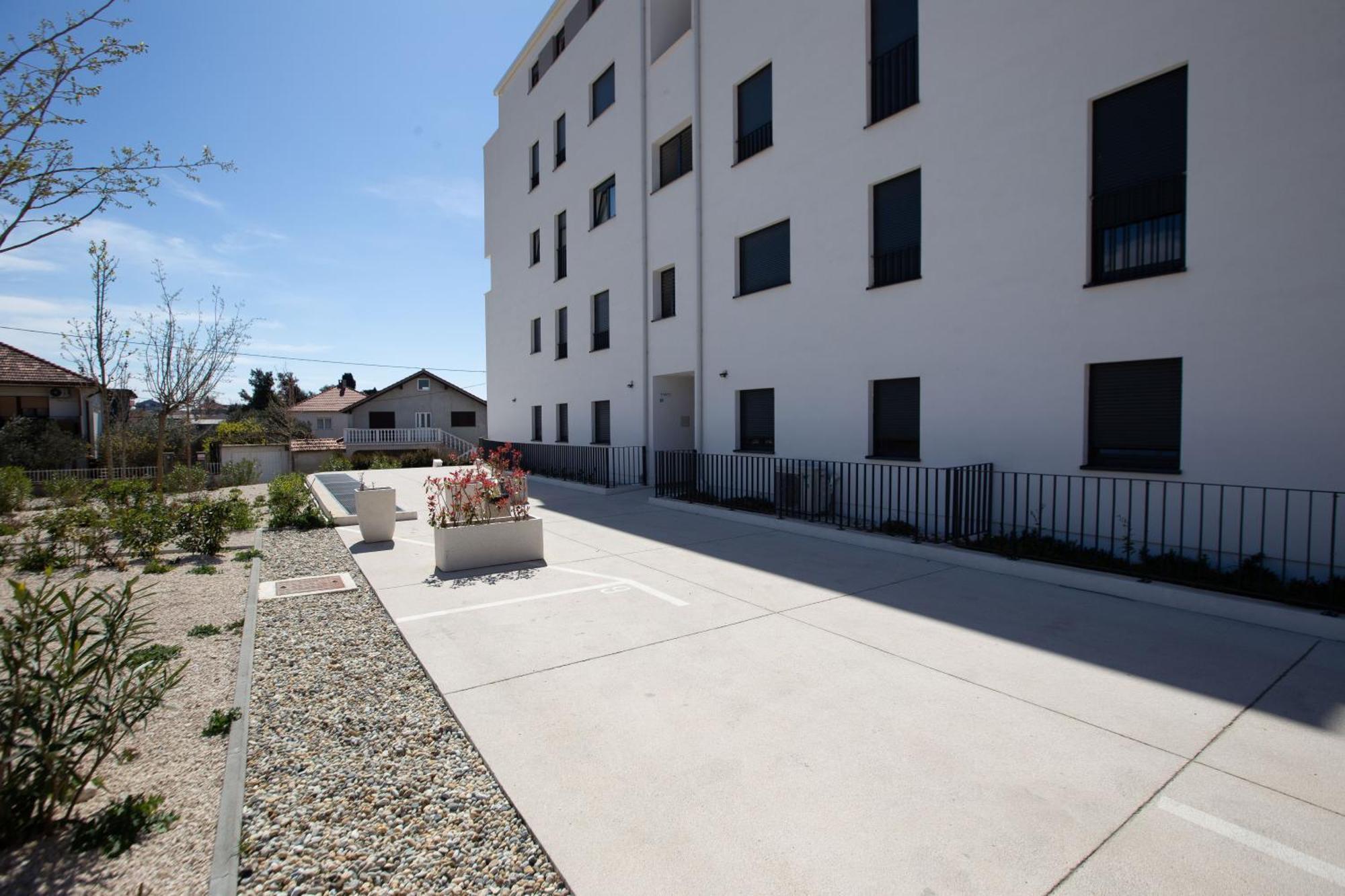 Apartament Ag With Balcony And Garage Zadar